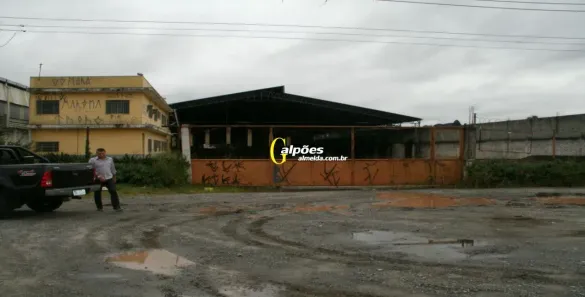 Galpão/Depósito/Armazém para venda ou aluguel, 3200m² no Cumbica, Guarulhos