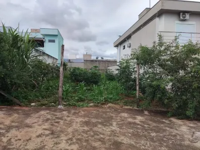 Lote/Terreno à venda, 220m² no Parque Pompeu, Limeira