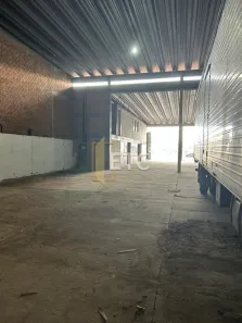 Galpão/Depósito/Armazém para alugar, 600m² no Navegantes, Porto Alegre