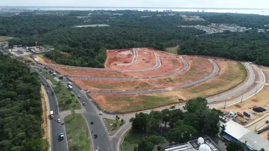Lote/Terreno à venda, 300m² no Ponta Negra, Manaus
