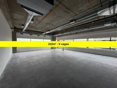 Sala Comercial para alugar, 222m² no Parque Industrial Tomas Edson, São Paulo