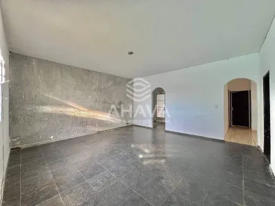 Casa com 3 Quartos para alugar, 116m² no Rio Branco, Belo Horizonte