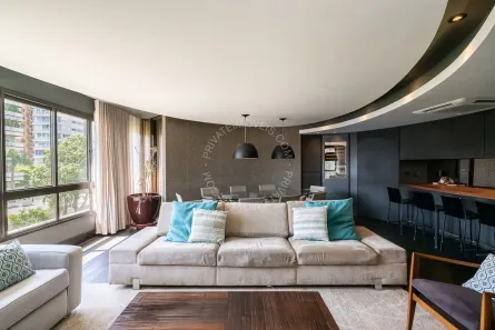 Apartamento com 3 Quartos para alugar, 153m² no Mont Serrat, Porto Alegre