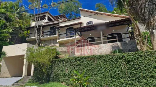 Casa de Condomínio com 3 Quartos à venda, 215m² no Vila Progresso, Niterói