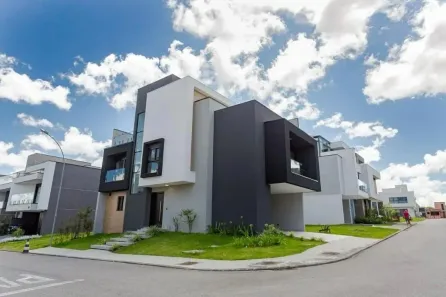 Casa de Condomínio com 4 Quartos à venda, 250m² no Santa Cândida, Curitiba