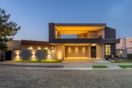Casa de Condomínio com 3 Quartos à venda, 250m² no Village do Lago, Três Lagoas