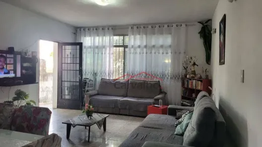 Sobrado com 4 Quartos à venda, 228m² no Vila Nivi, São Paulo