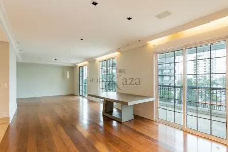 Apartamento com 3 Quartos à venda, 218m² no Vila Congonhas, São Paulo