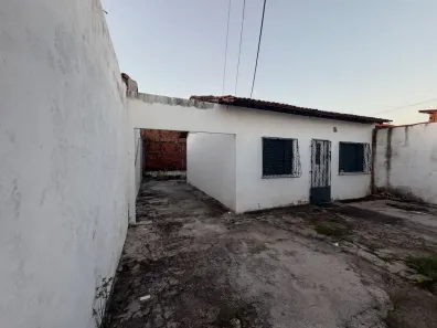 Casa com 2 Quartos à venda, 130m² no Rua Nova, Feira de Santana