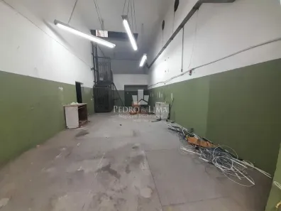 Imóvel Comercial para alugar, 300m² no Vila Fernandes, São Paulo