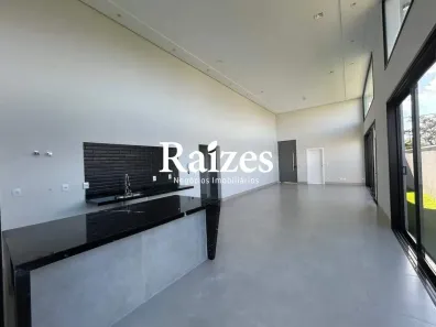 Casa com 3 Quartos à venda, 220m² no Jardim Botânico, Uberlândia