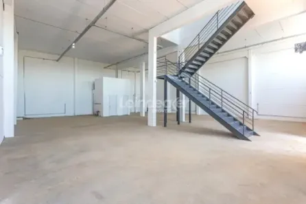 Galpão/Depósito/Armazém para alugar, 674m² no Cavalhada, Porto Alegre