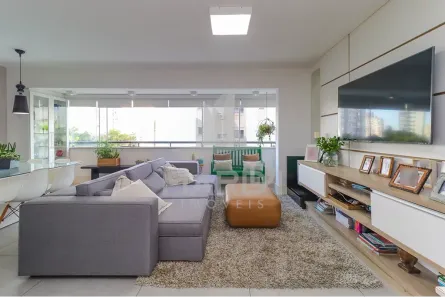 Apartamento com 3 Quartos à venda, 106m² no Passo da Areia, Porto Alegre