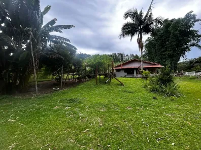 Fazenda/Sítio com 4 Quartos à venda, 4000m² no Centro, Juquitiba