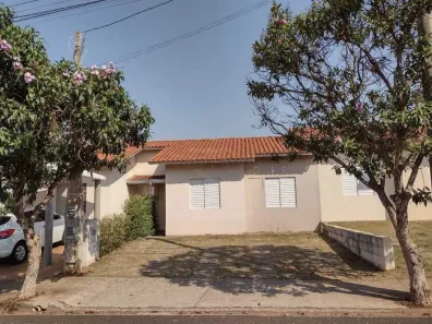 Casa de Condomínio com 2 Quartos à venda, 90m² no Jardim Santa Rosa, Araraquara