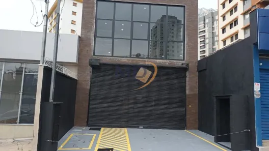 Galpão/Depósito/Armazém para alugar, 200m² no Vila Bastos, Santo André