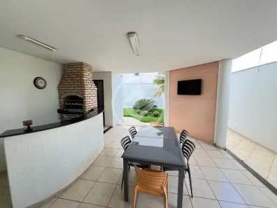 Casa com 3 Quartos à venda, 281m² no Santa Mônica, Uberlândia