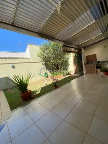 Casa com 3 Quartos à venda, 162m² no Vila Tibério, Ribeirão Preto