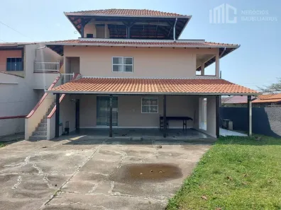 Casa com 4 Quartos à venda, 212m² no Centro, Balneário Barra do Sul
