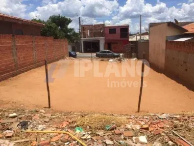 Lote/Terreno à venda, 100m² no Cidade Aracy, São Carlos