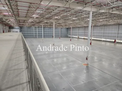 Galpão/Depósito/Armazém para alugar, 10776m² no Irajá, Rio de Janeiro