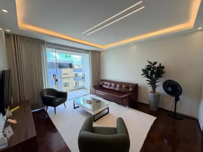 Apartamento com 3 Quartos para alugar, 130m² no Batista Campos, Belém