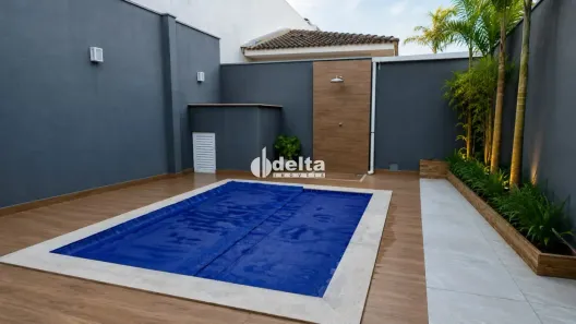 Casa de Condomínio com 3 Quartos para alugar, 200m² no Jardim Botânico, Uberlândia
