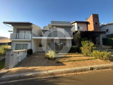 Casa com 3 Quartos à venda, 250m² no Parque Rural Fazenda Santa Cândida, Campinas