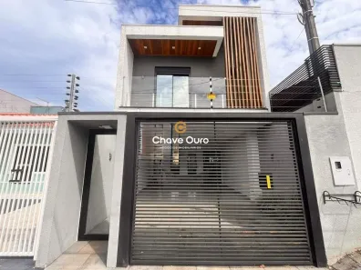 Sobrado com 2 Quartos à venda, 140m² no Canadá, Cascavel