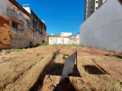Lote/Terreno à venda, 210m² no Vila Tibério, Ribeirão Preto
