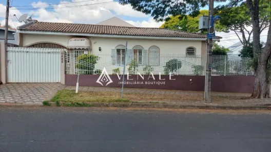 Casa com 3 Quartos à venda, 135m² no Zona 05, Maringá
