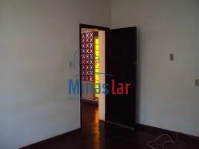 Casa com 3 Quartos à venda, 390m² no Santa Tereza, Belo Horizonte