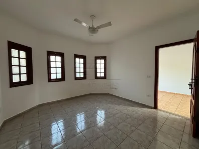 Casa com 3 Quartos para alugar, 130m² no Vila Omar, Americana