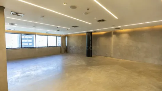 Sala Comercial para alugar, 290m² no Vila Olímpia, São Paulo