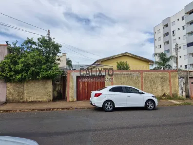 Casa com 3 Quartos à venda, 78m² no Martins, Uberlândia
