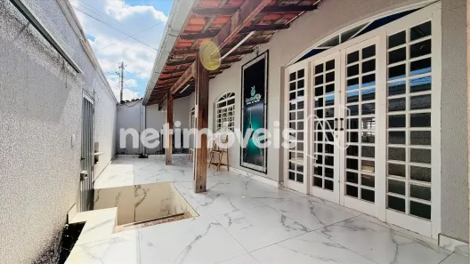 Casa com 3 Quartos à venda, 300m² no Alípio de Melo, Belo Horizonte