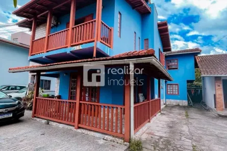 Casa com 4 Quartos para alugar, 150m² no João Paulo, Florianópolis