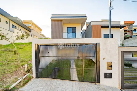 Casa de Condomínio com 2 Quartos à venda, 97m² no Villas do Jaguari, Santana de Parnaíba
