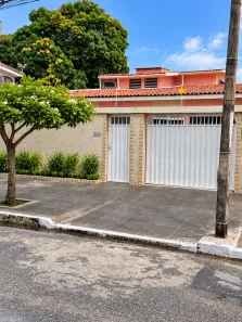 Casa com 5 Quartos à venda, 242m² no Hipódromo, Recife