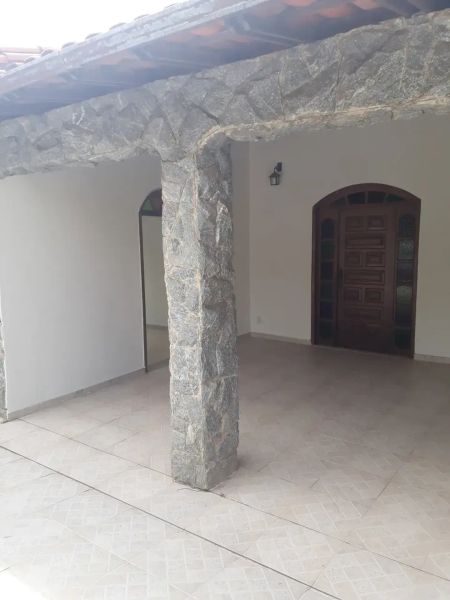 Casa com 3 quartos — Alto Caiçaras, Belo Horizonte