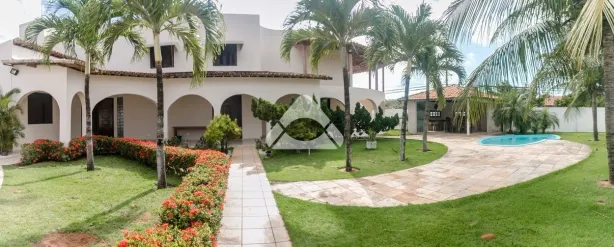 Casa com 4 Quartos à venda, 712m² no Candelária, Natal