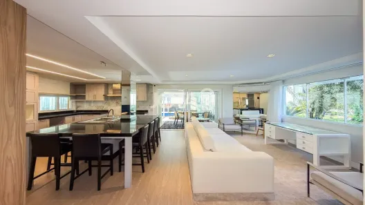 Casa de Condomínio com 5 Quartos à venda, 600m² no Santo Inácio, Curitiba