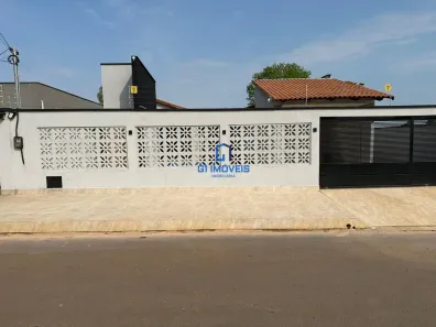 Casa com 3 Quartos à venda, 191m² no Setor Central, Santa Bárbara de Goiás