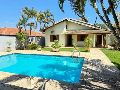 Casa com 5 Quartos à venda, 300m² no Centro, Águas de São Pedro