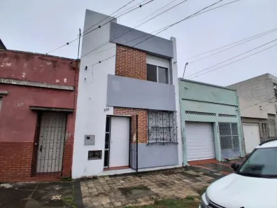 Casa com 2 Quartos à venda, 162m² no Centro, Pelotas
