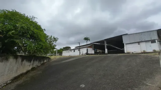 Galpão/Depósito/Armazém para venda ou aluguel, 1200m² no Guaratiba, Rio de Janeiro