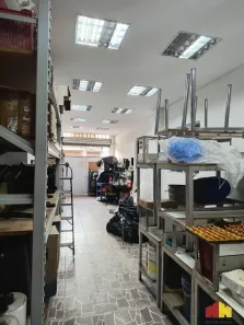 Prédio Comercial para alugar, 210m² no Vila Carrão, São Paulo