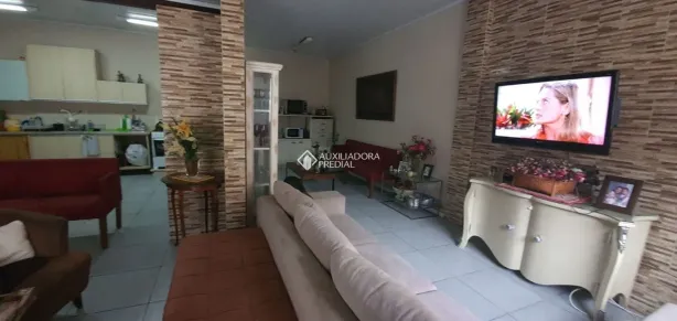 Casa com 3 Quartos à venda, 125m² no Medianeira, Porto Alegre
