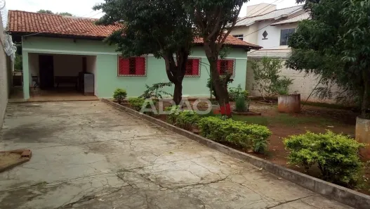 Lote/Terreno à venda, 200m² no Vila Fróes, Goiânia