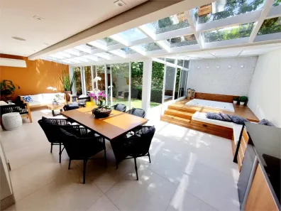 Casa de Condomínio com 3 Quartos à venda, 450m² no Chácara Monte Alegre, São Paulo